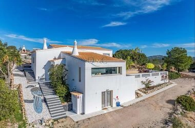 Villa com 3 quartos à venda em Boliqueime