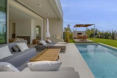 Villa com 3 quartos à venda em Santa Bárbara de Nexe