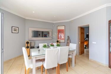 Villa com 3 quartos à venda em Santa Bárbara de Nexe