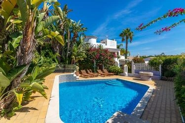 Villa com 3 quartos à venda em Almancil