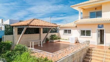 Villa com 3 quartos à venda em Santa Bárbara de Nexe