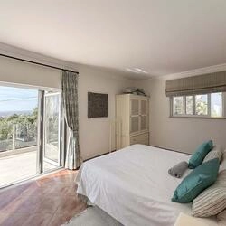 4 Bedroom Villa For Sale in Almancil