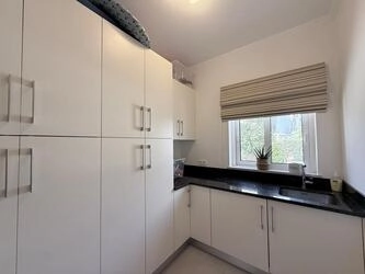 4 Bedroom Villa For Sale in Almancil