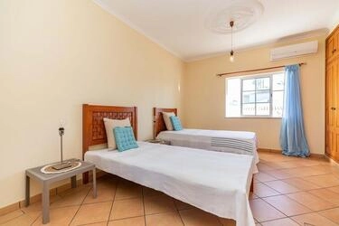 4 Bedroom Villa For Sale in Almancil