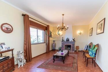4 Bedroom Villa For Sale in Estoi