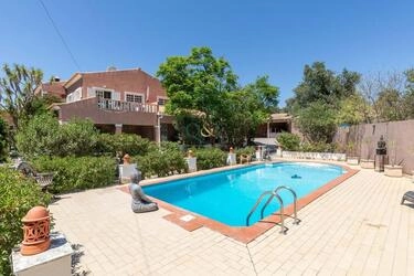 4 Bedroom Villa For Sale in Santa Bárbara de Nexe