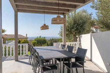 4 Bedroom Villa For Sale in Santa Bárbara de Nexe