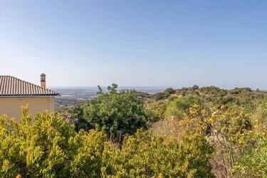 4 Bedroom Villa For Sale in Santa Bárbara de Nexe