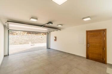 4 Bedroom Villa For Sale in Santa Bárbara de Nexe