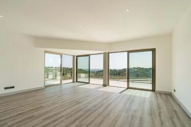 4 Bedroom Villa For Sale in Santa Bárbara de Nexe