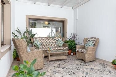 4 Bedroom Villa For Sale in Santa Bárbara de Nexe