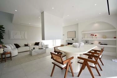 4 Bedroom Villa For Sale in Santa Bárbara de Nexe