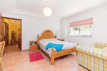 4 Bedroom Villa For Sale in Santa Bárbara de Nexe