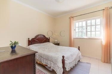 4 Bedroom Villa For Sale in Santa Bárbara de Nexe