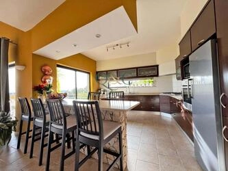 4 Bedroom Villa For Sale in São Brás de Alportel