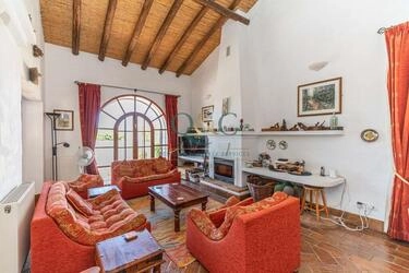 4 Bedroom Villa For Sale in São Brás de Alportel
