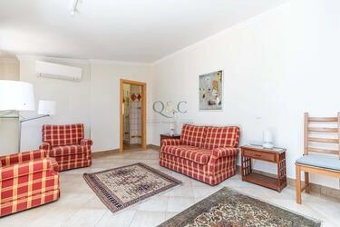 4 Bedroom Villa For Sale in São Brás de Alportel