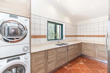 4 Bedroom Villa For Sale in São Brás de Alportel