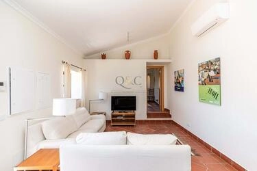 4 Bedroom Villa For Sale in São Brás de Alportel