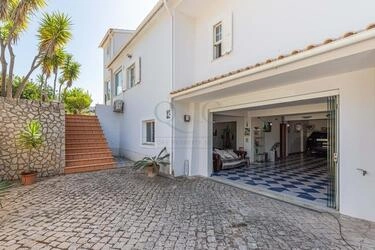 4 Bedroom Villa For Sale in Boliqueime