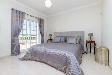 4 Bedroom Villa For Sale in Boliqueime