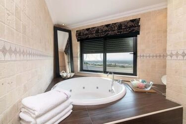 4 Bedroom Villa For Sale in Loulé (São Clemente)
