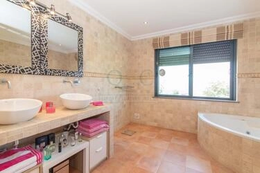 4 Bedroom Villa For Sale in Loulé (São Clemente)