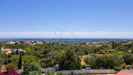 4 Bedroom Villa For Sale in Santa Bárbara de Nexe