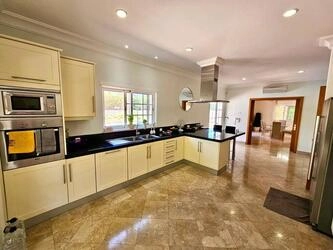 Villa avec 4 chambres à vendre à Almancil