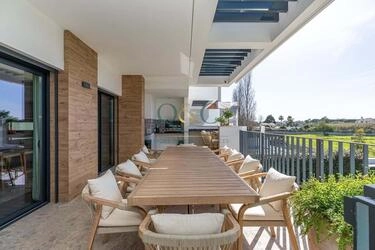 Villa avec 4 chambres à vendre à Quarteira