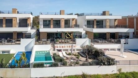 Villa avec 4 chambres à vendre à Quarteira