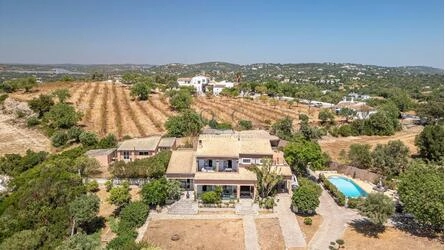 Villa avec 4 chambres à vendre à Santa Bárbara de Nexe
