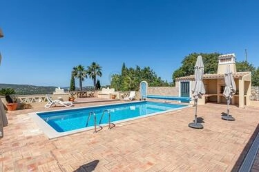 Villa avec 4 chambres à vendre à Santa Bárbara de Nexe