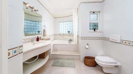 Villa avec 4 chambres à vendre à Santa Bárbara de Nexe