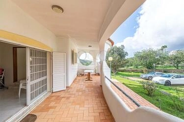 Villa avec 4 chambres à vendre à Santa Bárbara de Nexe