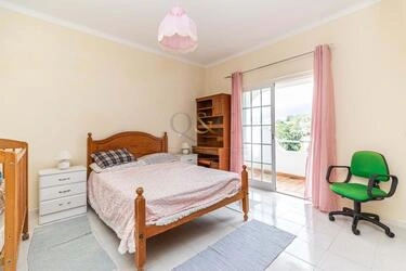 Villa avec 4 chambres à vendre à Santa Bárbara de Nexe