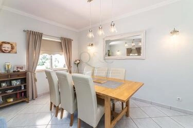 Villa avec 4 chambres à vendre à Santa Bárbara de Nexe