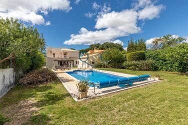 Villa com 4 quartos à venda em Quarteira