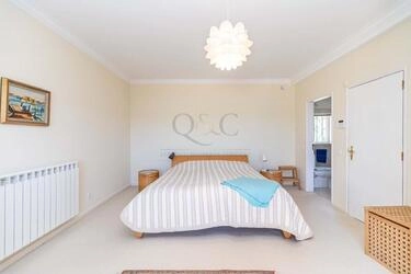 Villa com 4 quartos à venda em Santa Bárbara de Nexe