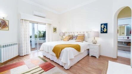 Villa com 4 quartos à venda em Santa Bárbara de Nexe