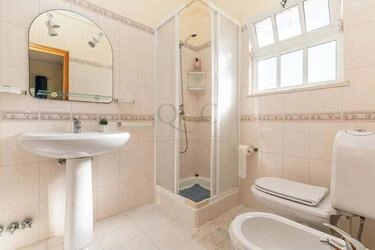 Villa com 4 quartos à venda em Santa Bárbara de Nexe