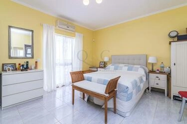 Villa com 4 quartos à venda em Santa Bárbara de Nexe