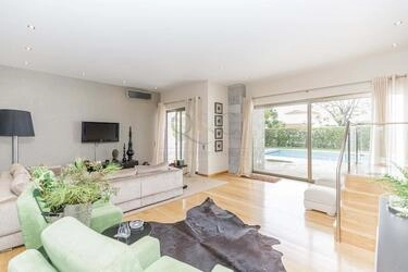 Villa com 4 quartos à venda em São Brás de Alportel