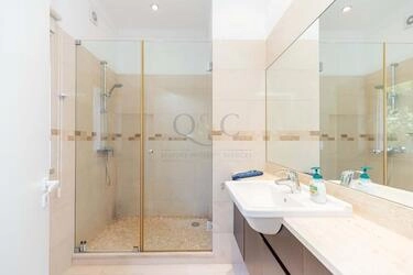 5 Bedroom Villa For Sale in Santa Bárbara de Nexe