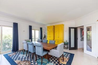 5 Bedroom Villa For Sale in Santa Bárbara de Nexe