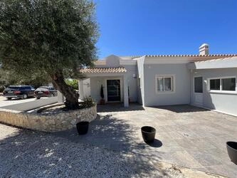 5 Bedroom Villa For Sale in São Brás de Alportel