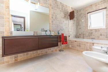 Villa avec 5 chambres à vendre à Quarteira