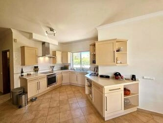 Villa com 5 quartos à venda em Almancil