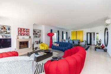 Villa com 5 quartos à venda em Santa Bárbara de Nexe
