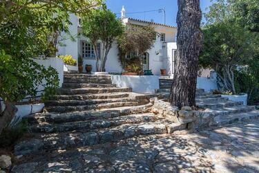 6 Bedroom Villa For Sale in Loulé (São Sebastião)